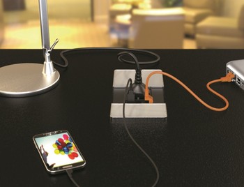 Электроустановочный модуль с раздвижной крышкой VersaPAD (1 розетка 220V + 1 RJ45 + 1 USB, сталь)