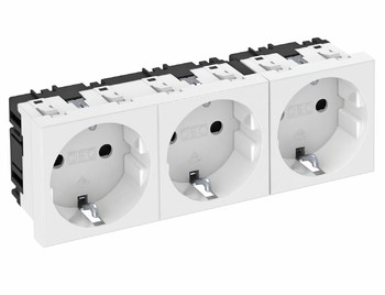 Розетка силовая 0° тройная 3х2К+З, 3 модуля Modul45, 45х135 мм, со шторками, 16А 250В алюминиевый