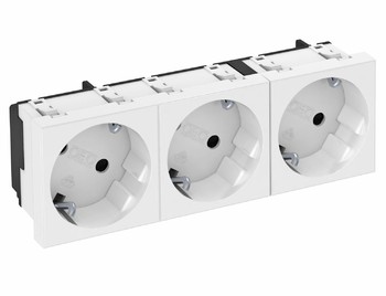 Розетка 3х2К+3 под углом 33° шторки 16А 250В (45х135 мм - 3 модуля Modul45) красная