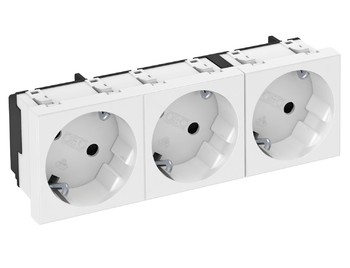 Розетка тройная 3х2К+3 под углом 33° шторки 16А 250В (45х135 мм - 3 модуля Modul45) черная